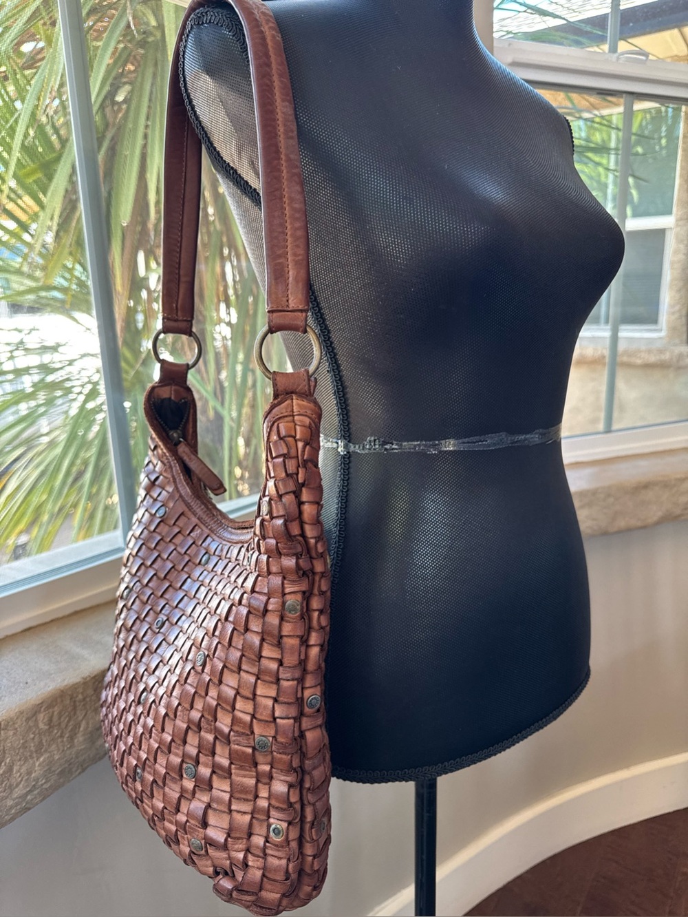 Harbour 2nd Tuula Woven Leather Riveted Distressed Hobo Shoulder Bag Purse - Picture 3 of 13
